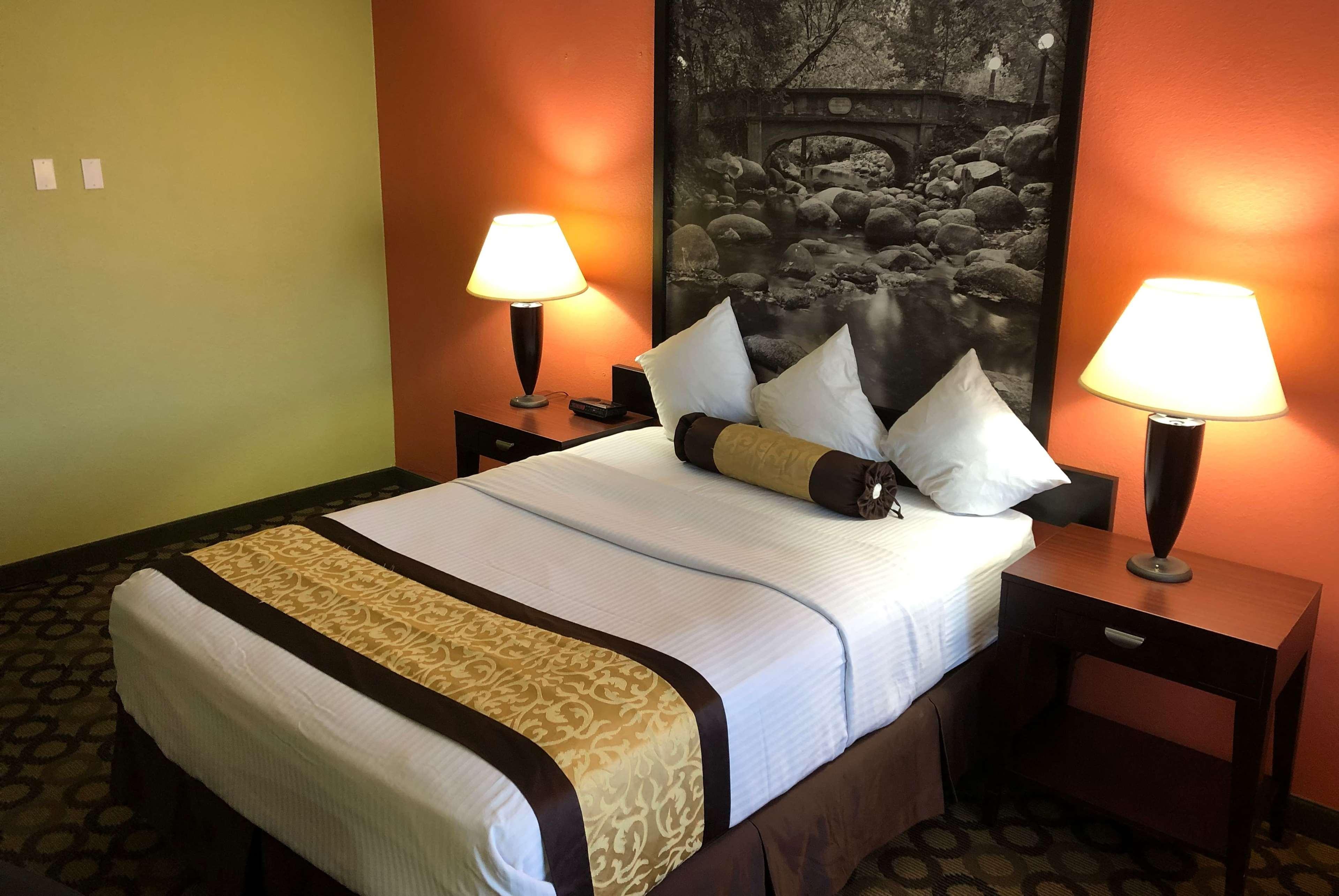 ซูเปอร์ 8 บาย วินด์แฮม ออนแทรีโอ Motel ออนตาริโอ ภายนอก รูปภาพ